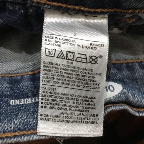 Old Navy Boyfriend Distressed Denim Shorts Patriotic Peekaboo Pockets Size 2 - Picture 14 of 14